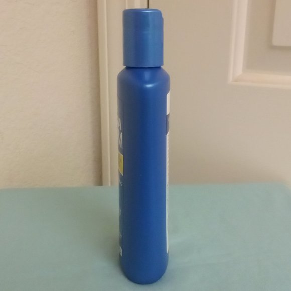 UltraSwim Moisturizing Shampoo 7 oz New - Picture 4 of 4